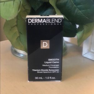 Dermablend Smooth Liquid Camo Foundation